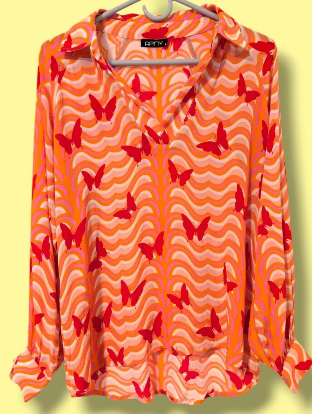 APNY Pink Orange Butterfly Long Sleeve Collared Relaxed Silky Blouse Retro
